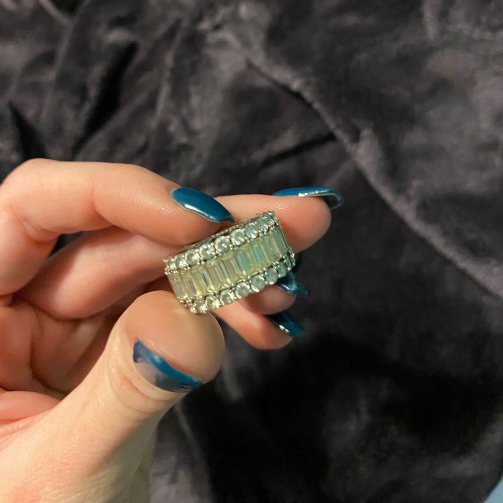 Emerald Stone Ring - image 3